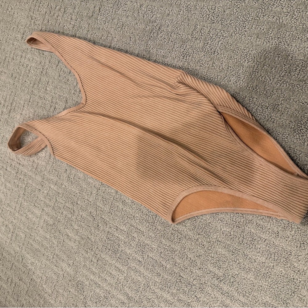 Aura Camel Ribbed Top